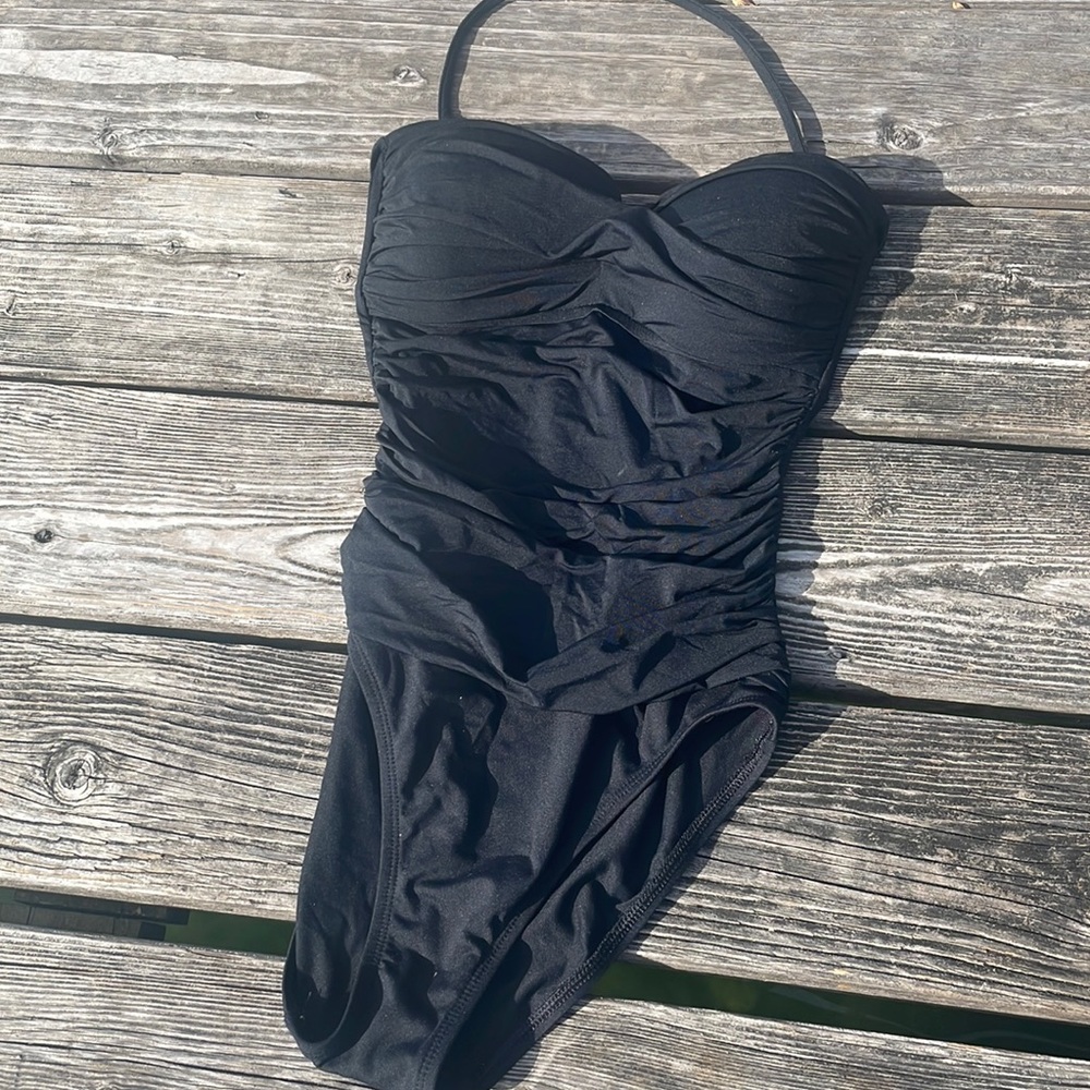 La Blanca black rouched swim suit